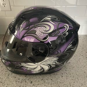 Woman’s motorcycle helmet